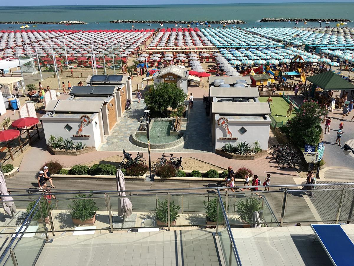 Hotel Excelsior Cattolica Exterior photo